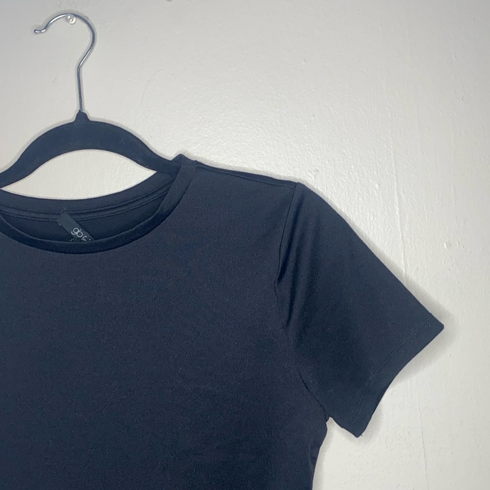 ✨Black baby tee with adorable back cut out! - Picture 2 of 7